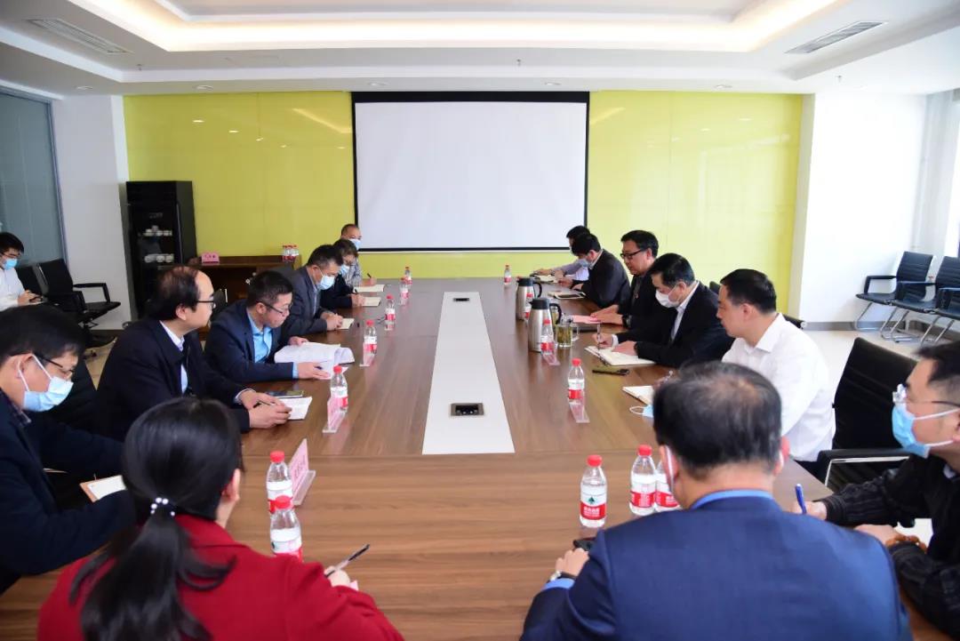 88522CF655CDAE634541F450CCB_002AFC7C_1330D.jpg?e=